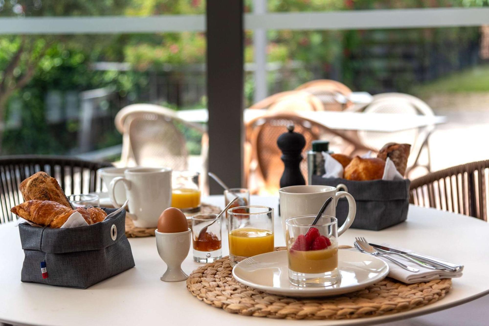 Zenitude Hotel La Valadiere, Ascend Hotel Collection Juvignac Eksteriør bilde